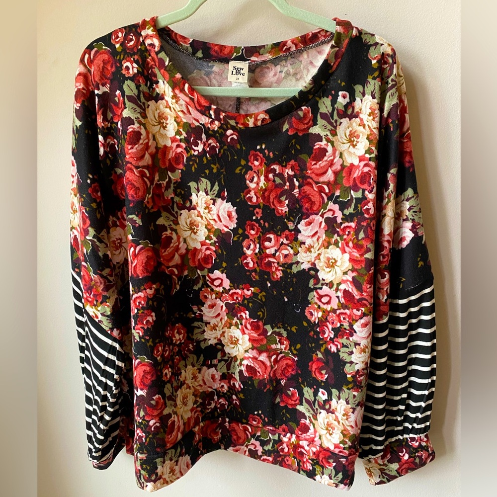 Beautiful Floral Sew In Love 2X Long Sleeve Top With Dolman Sleeves